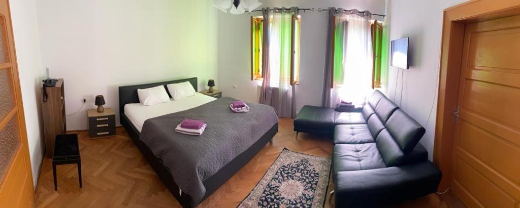 Apartment The Place Sibiu